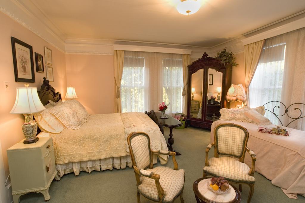 The Bissell House Bed & Breakfast Pasadena Extérieur photo